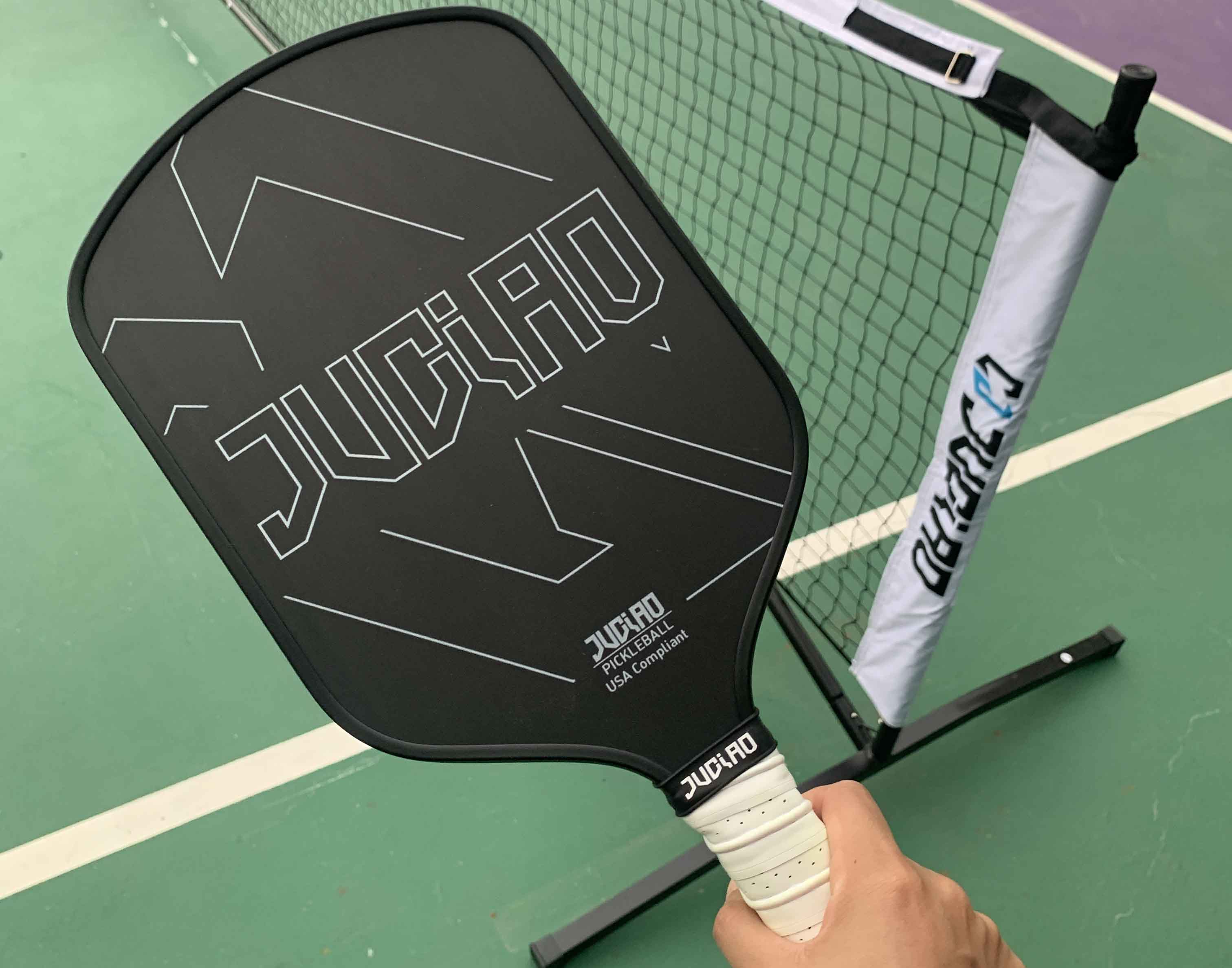 Raw Carbon Pickleball Paddle: Revolutionieren Sie Ihr Spielerlebnis